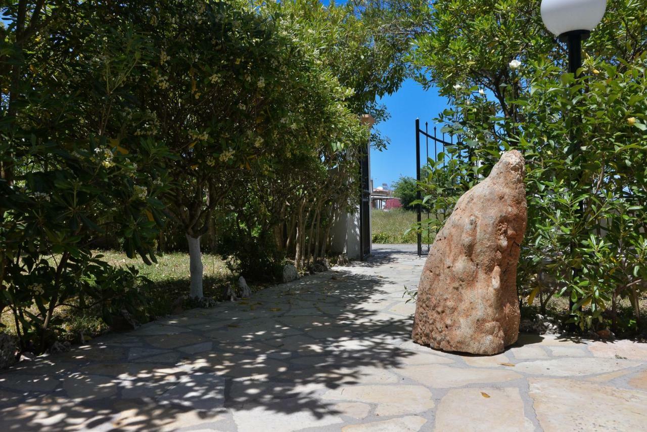 ロダKostas' Gardenアパートメント エクステリア 写真