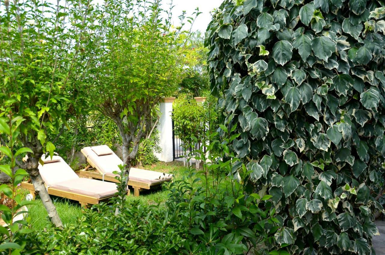 ロダKostas' Gardenアパートメント エクステリア 写真