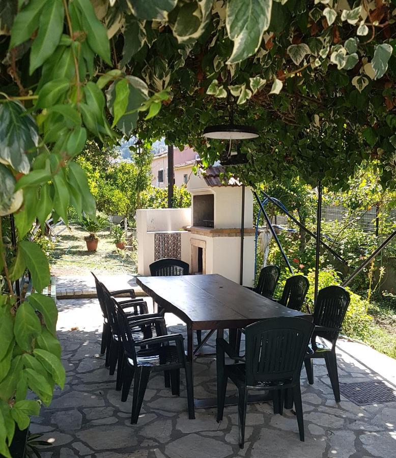ロダKostas' Gardenアパートメント エクステリア 写真